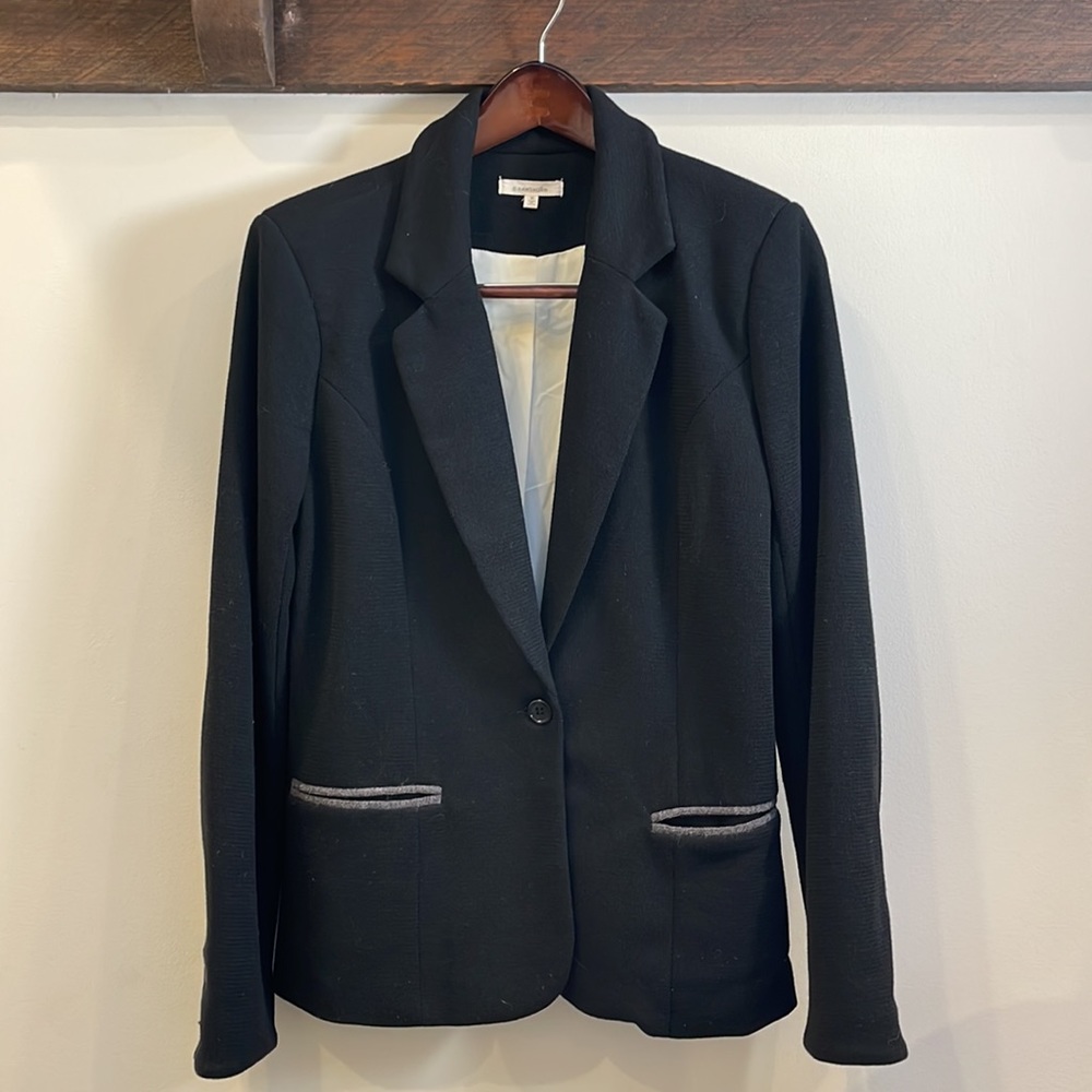 41 Hawthorn Blazer